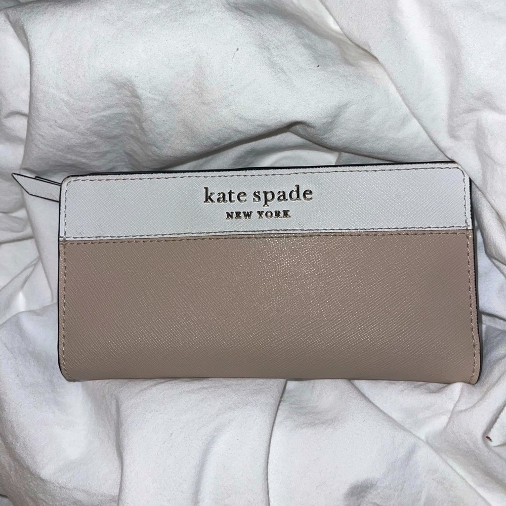 Kate Spade Staci Large Slim Bifold Wallet
